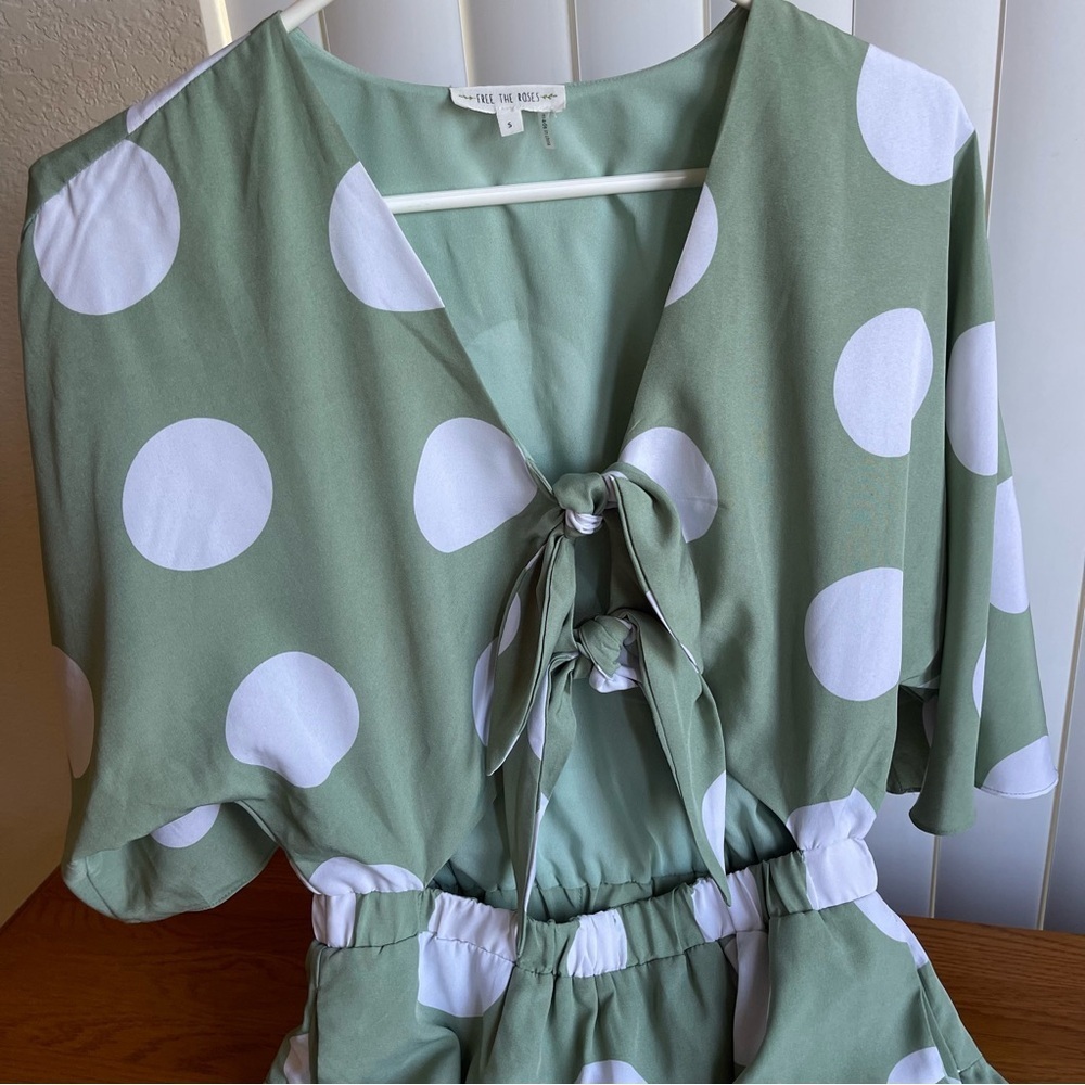 Free the Roses Knotted Front Romper Pistachio Size S - Picture 6 of 16